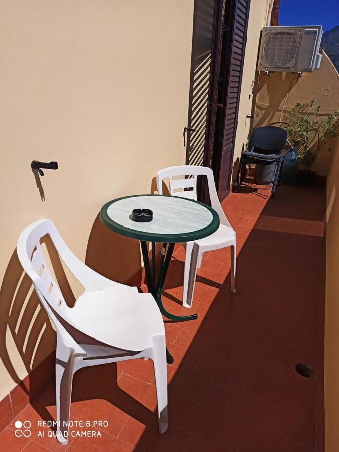 Stanze Di Leo Hotel ปาแลร์โม ภายนอก รูปภาพ
